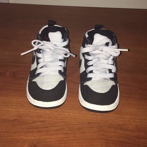 🚫Sold🚫Nike Jordan snickers for toddle girl.